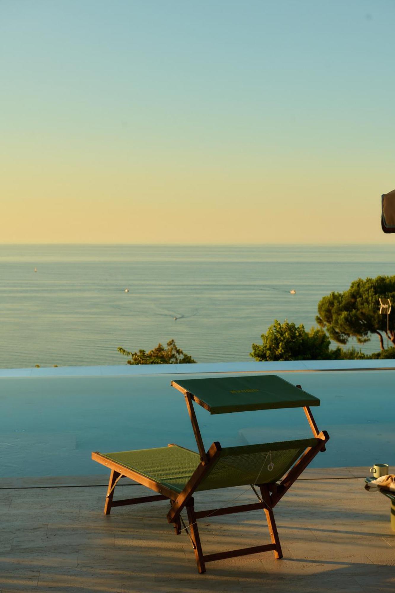 Camera Matrimoniale con Vista Mare