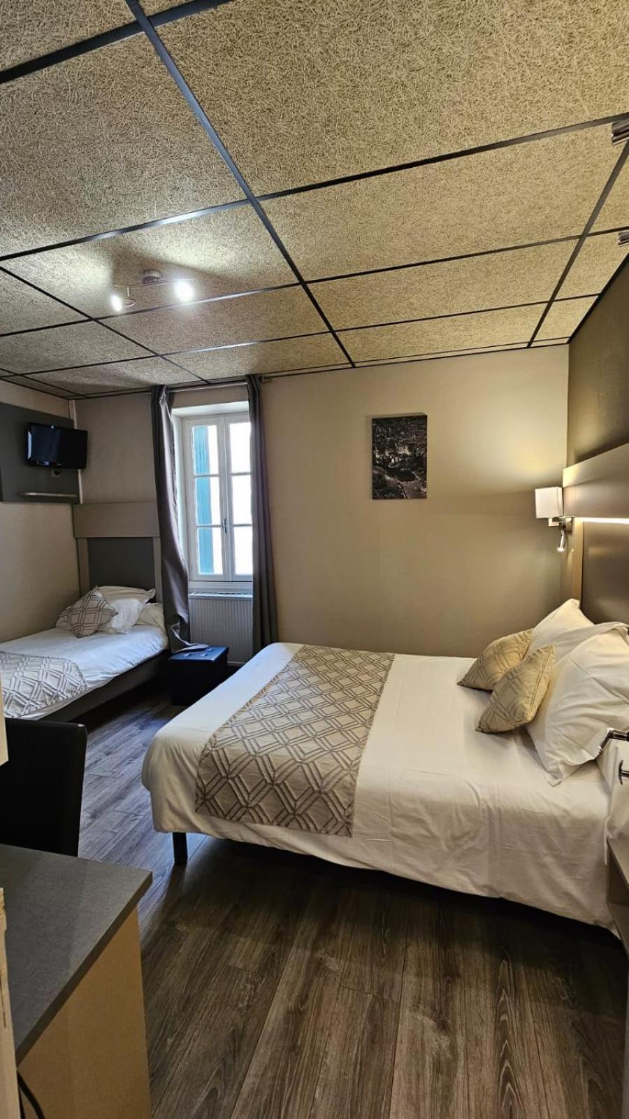 Triple Room,960898342:JPEG