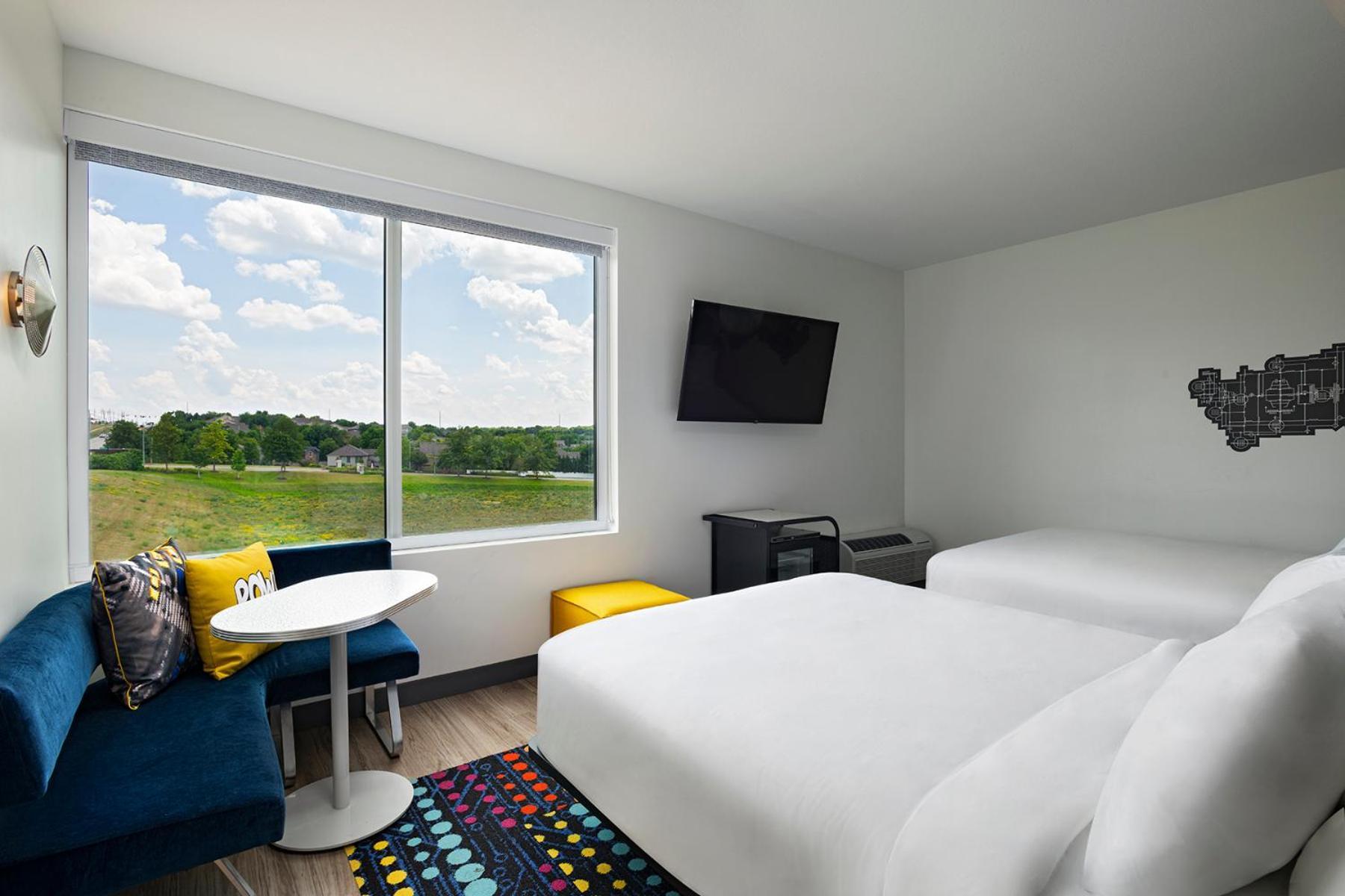 Aloft, Guest room, 2 Queen