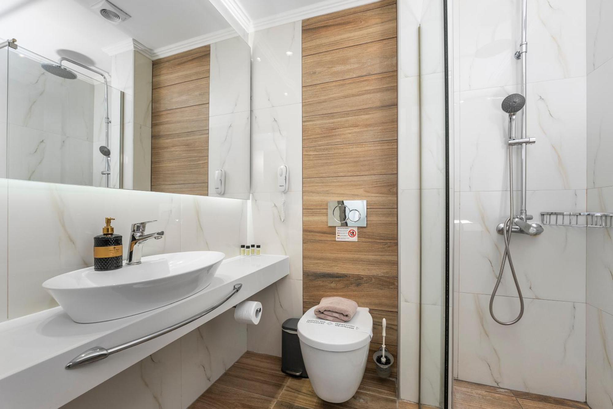 Chambre Double ou Lits Jumeaux