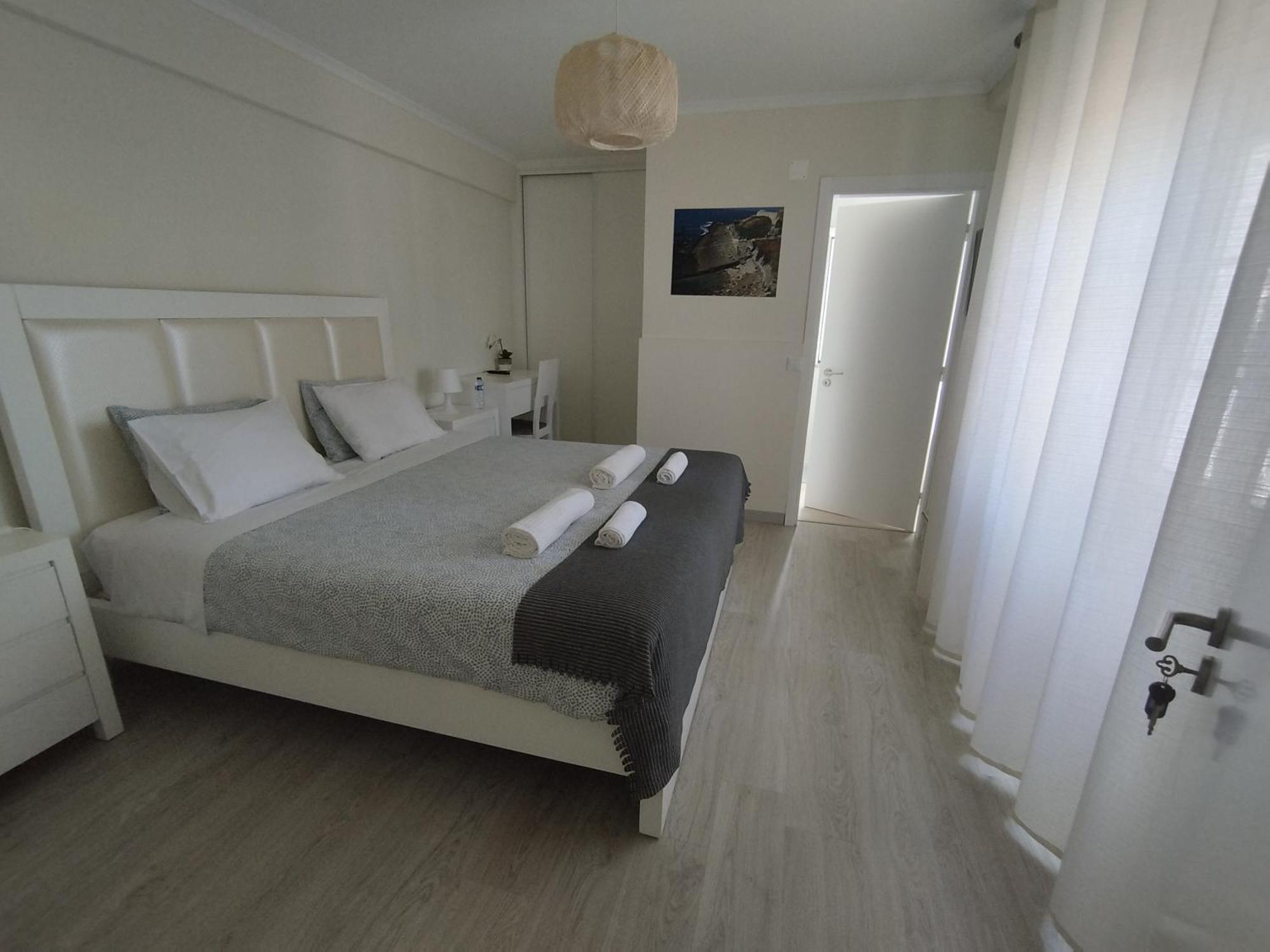 Quarto Twin com Casa de Banho Privativa