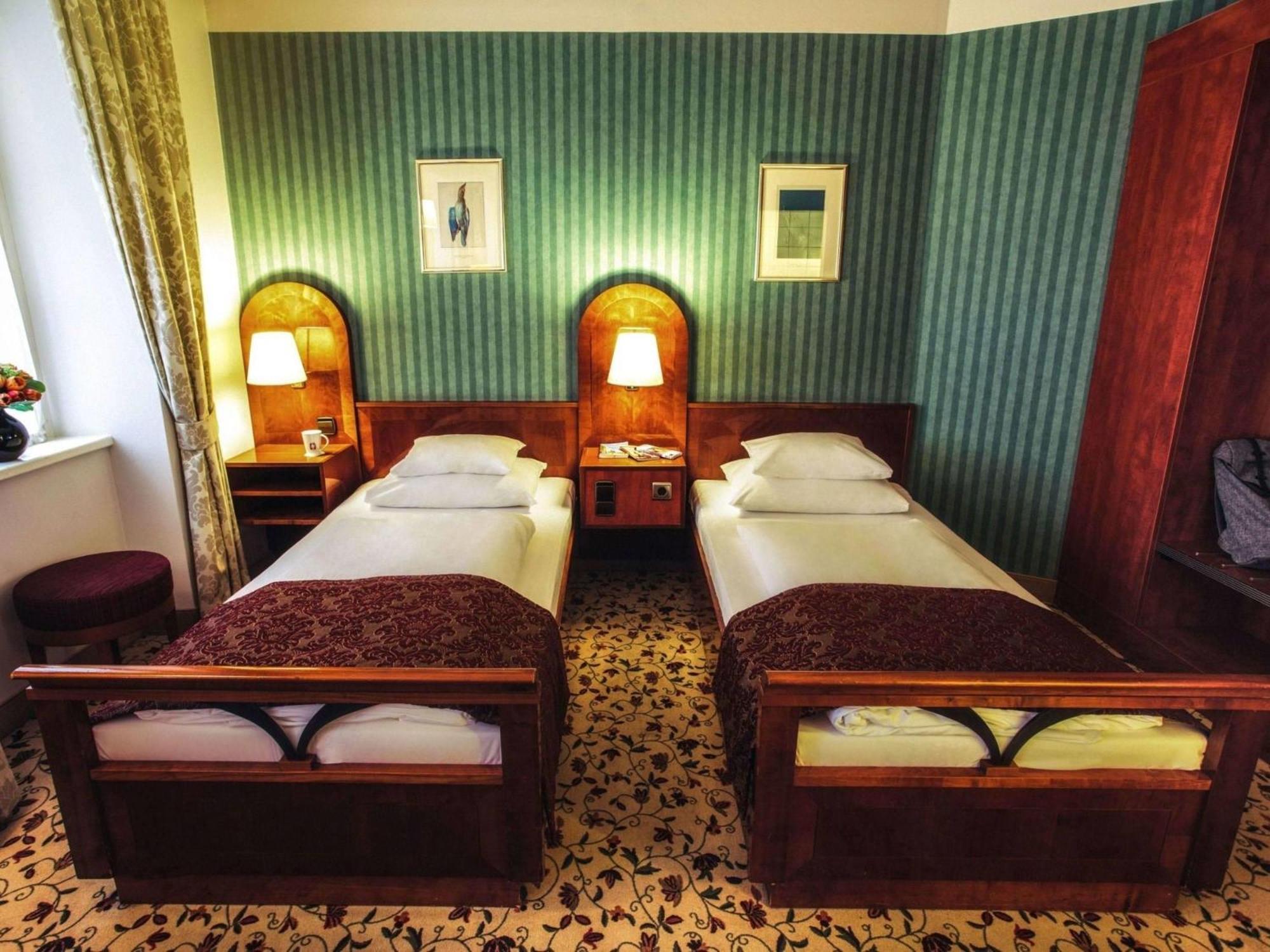 Classic Tweepersoonskamer met 2 Aparte Bedden