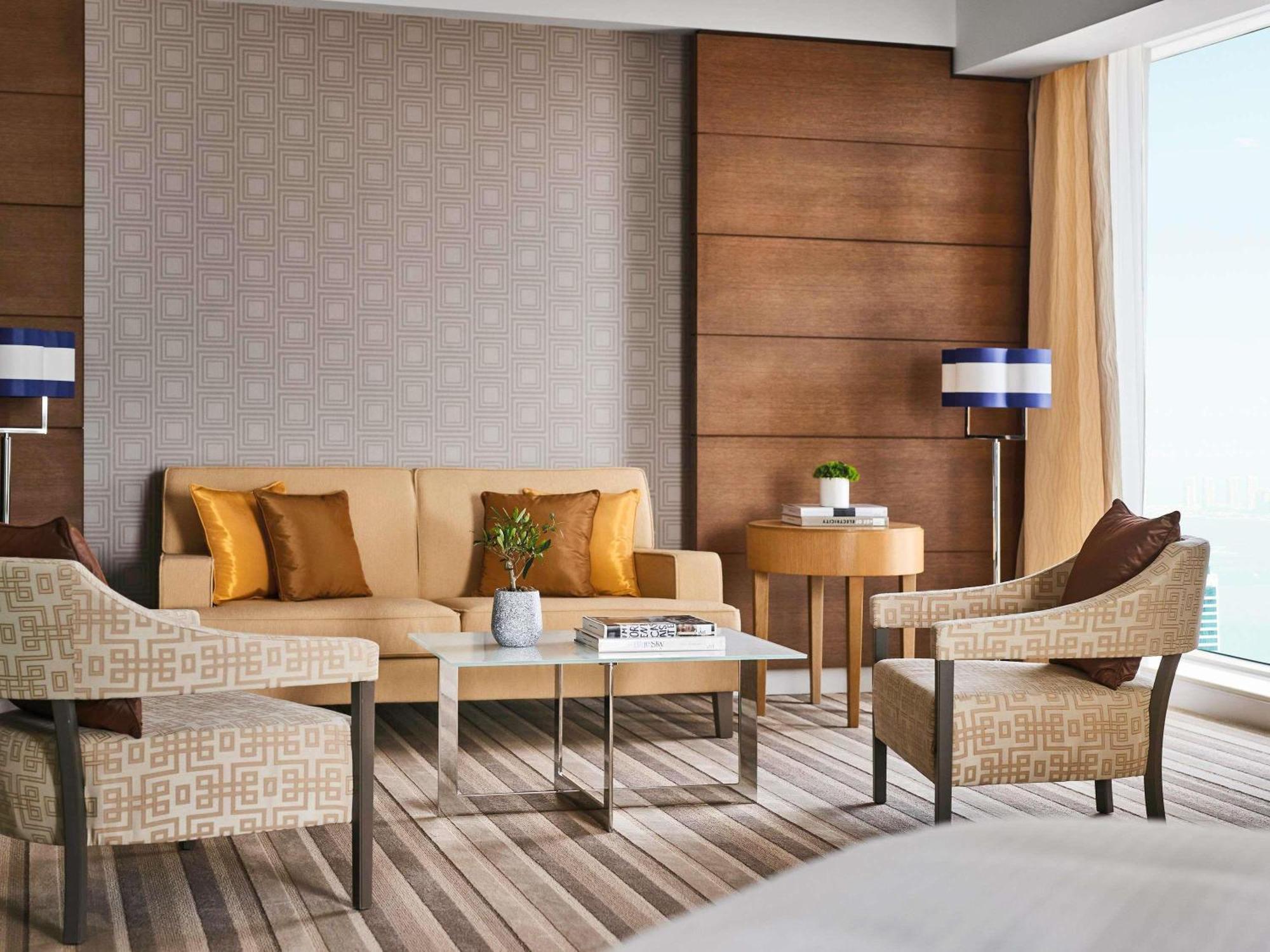Quarto Deluxe Premium com Cama King-size e Sofá