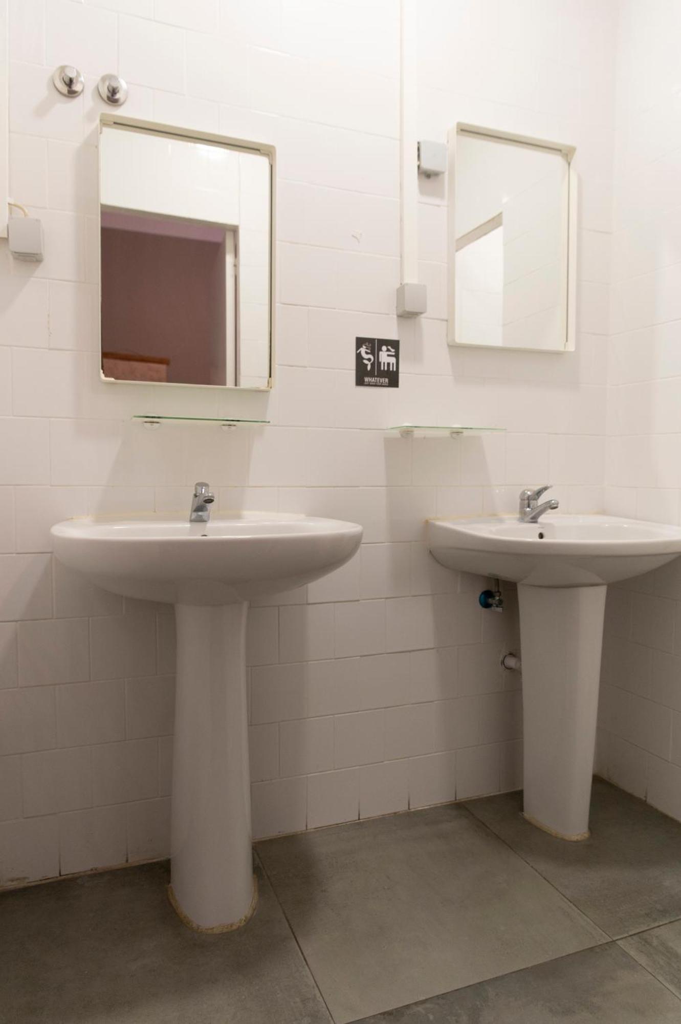 Chambre Double avec Salle de Bains Commune