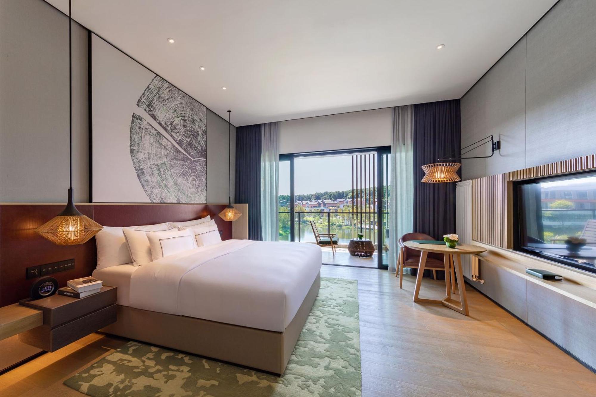 Melia Guestroom with Lake View,1756787916:JPEG
