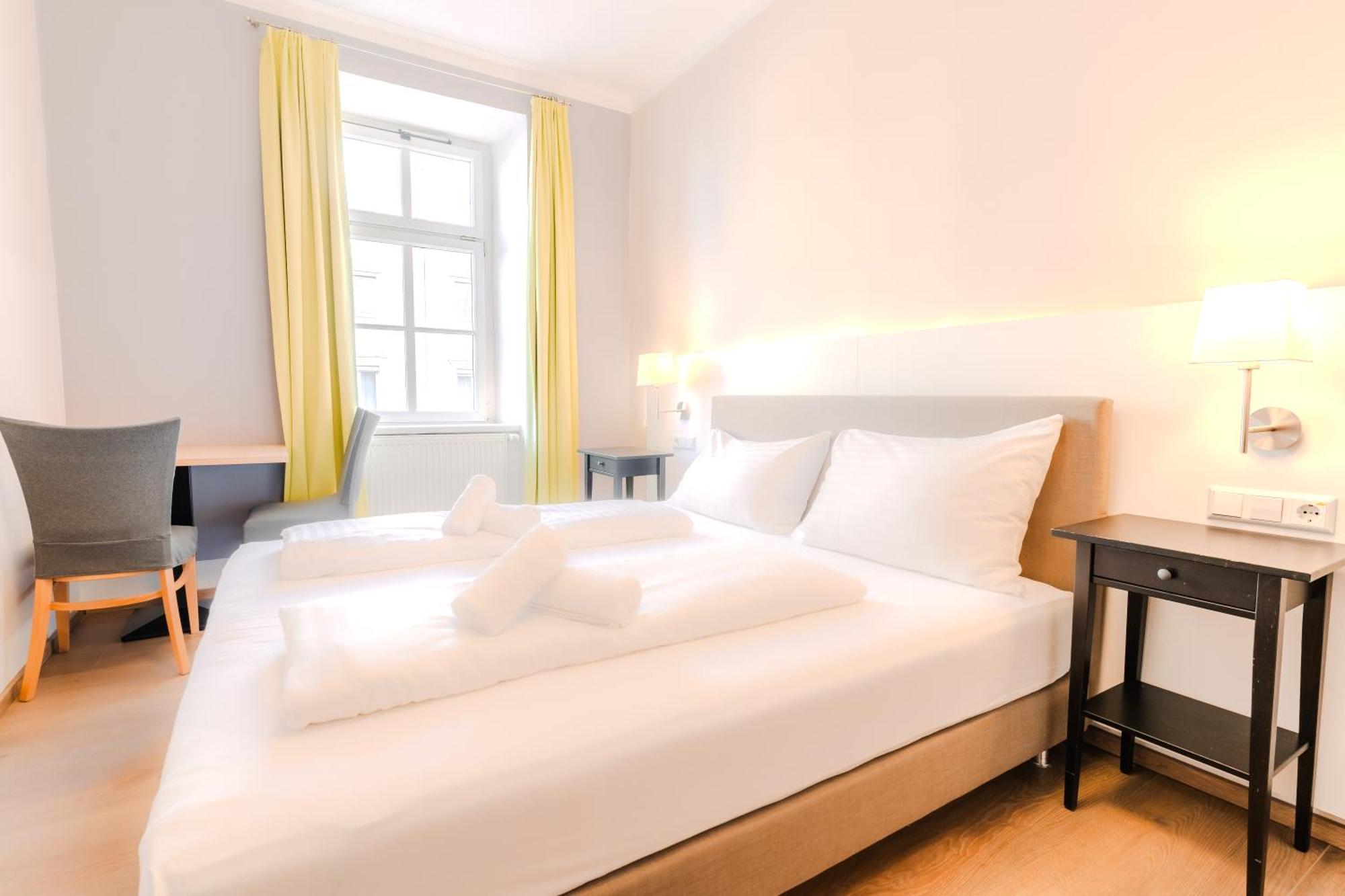 Standard Double Room,1758593843:JPEG