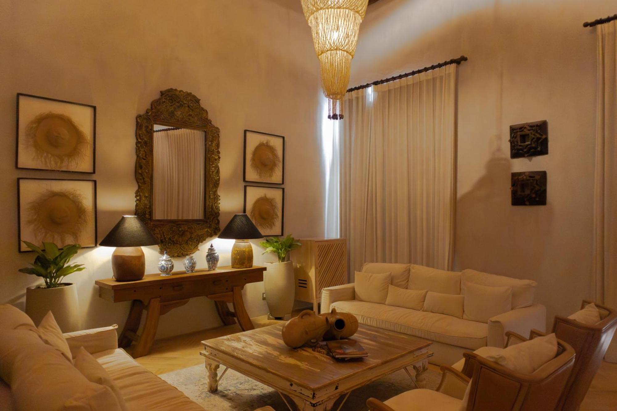 1 Bedroom Suite-King Bed With Balcony,1758848190:JPEG