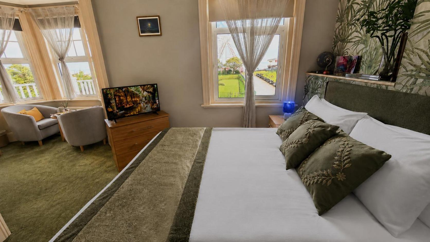 Superior King Room