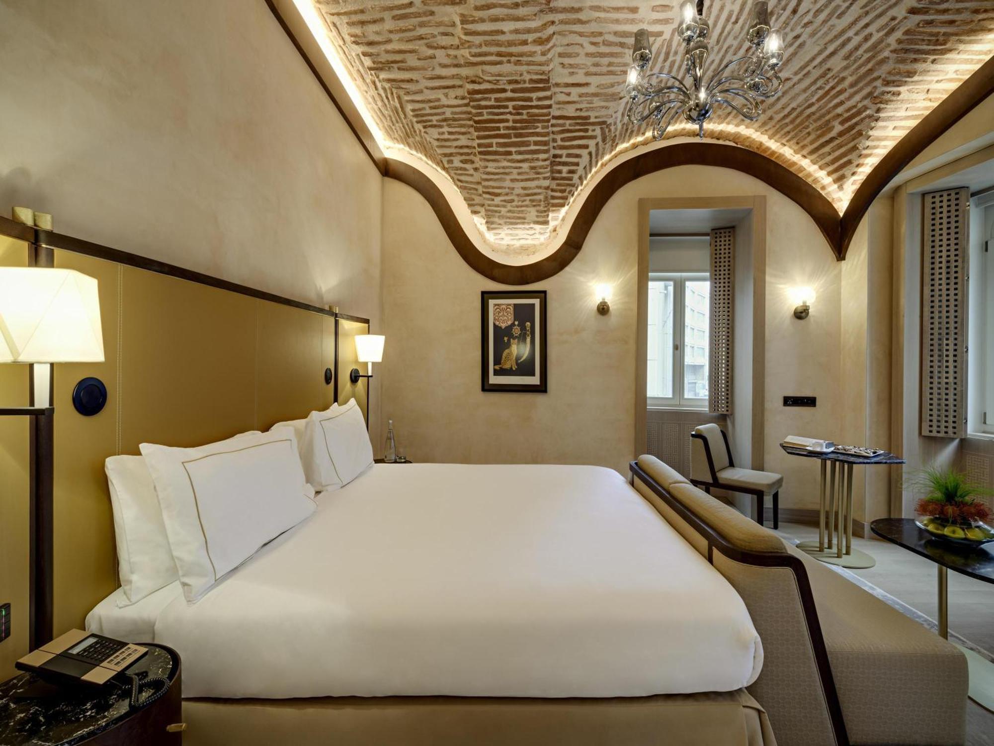 Quarto Clássico com Cama King-size