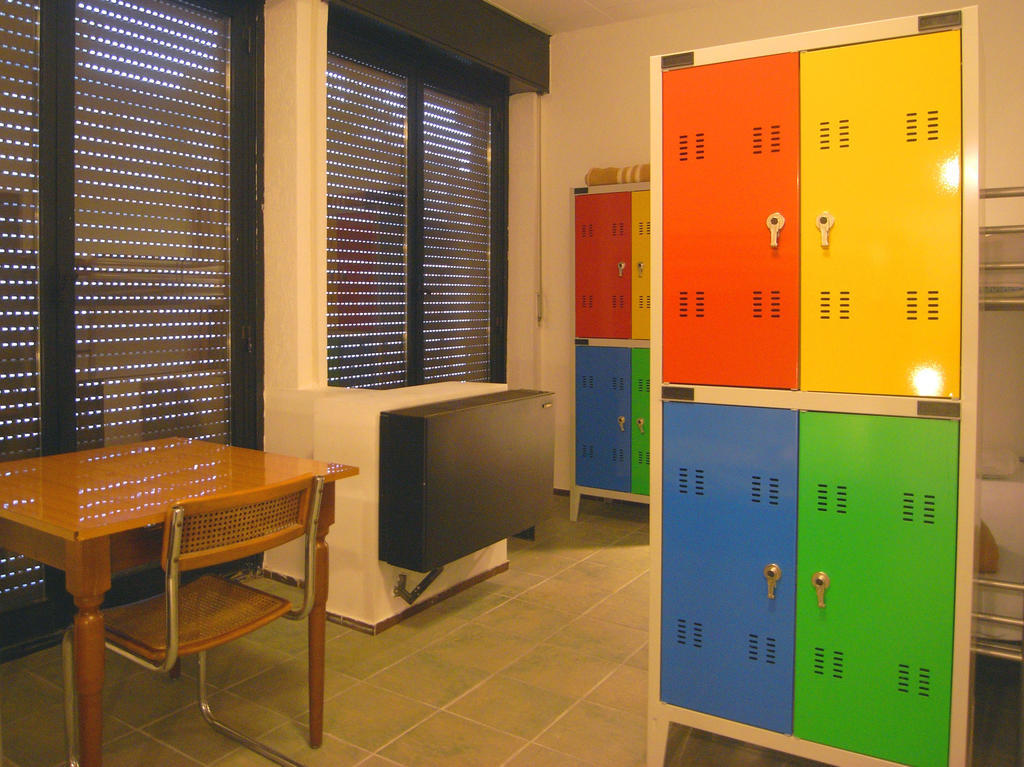 Bed in 8-Bed Mixed Dormitory Room,137786406:JPEG