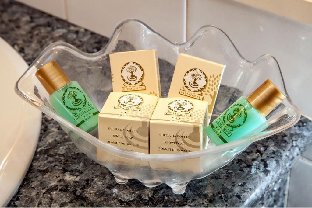 Single Room,395416563:JPEG