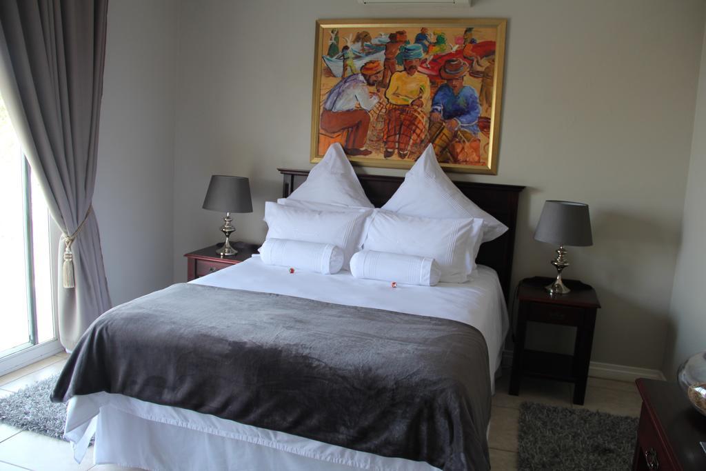 Double Room,1686437452:JPEG