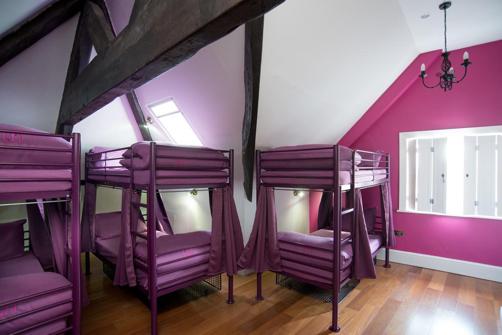 Bed in 10-Bed Mixed Dorm Ensuite