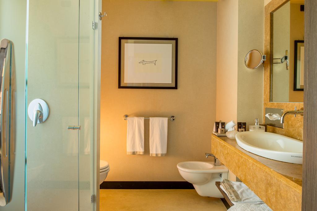 Large Deluxe Triple Room