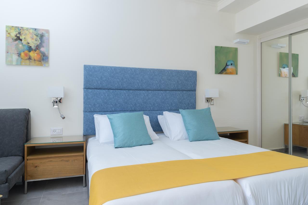 Chambre Double ou Lits Jumeaux - Vue sur Jardin
