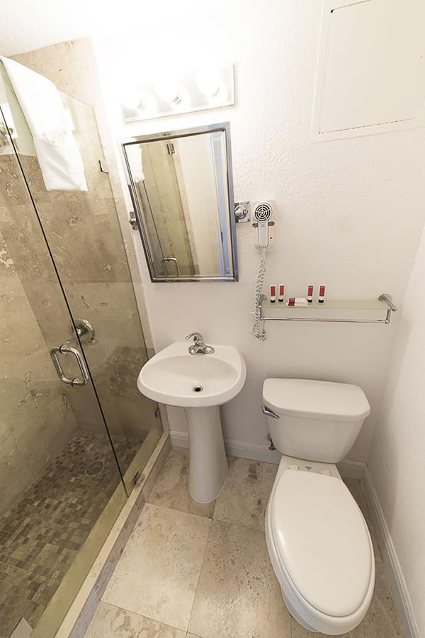 Quarto com 1 Cama King-size, Frente ao Oceano