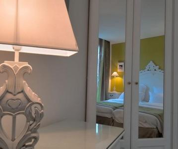 Quarto com 2 Camas de Solteiro e Varanda