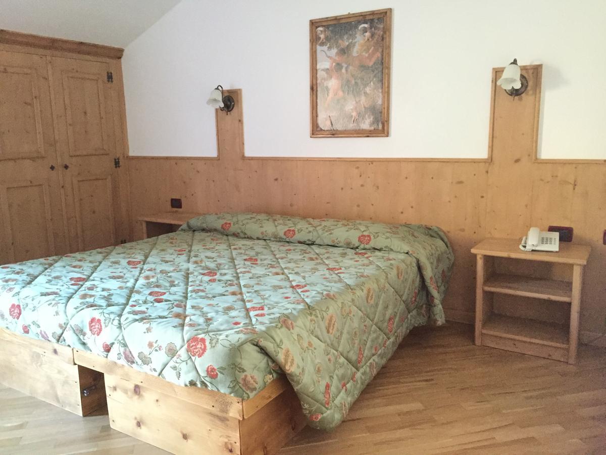 Double or Twin Room,639441603:JPEG