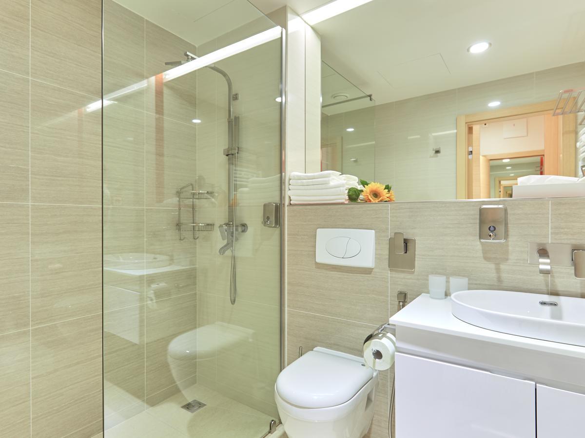 Standard Double Room with Wellness access