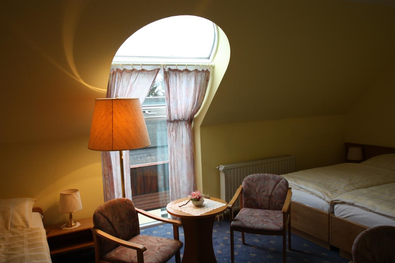 Double or Twin Room,646858518:JPEG