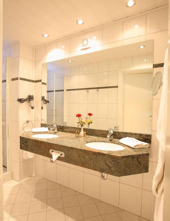 Chambre Familiale (2 Adultes et 2 Enfants)