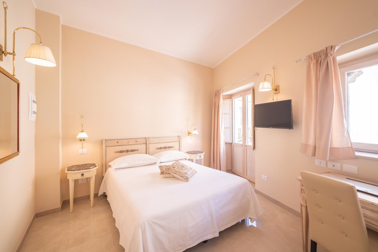 Quarto Duplo