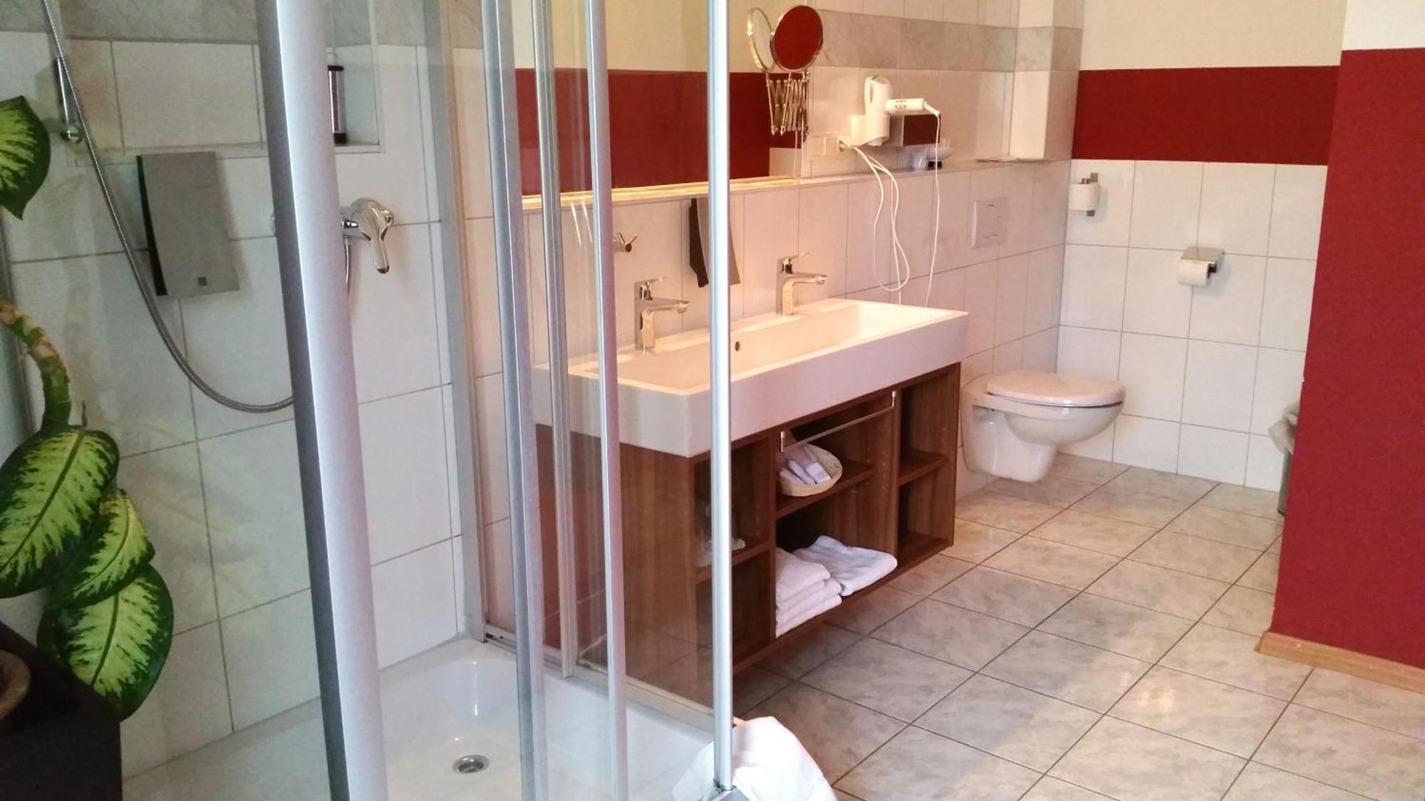 Deluxe Single Room,683762451:JPEG