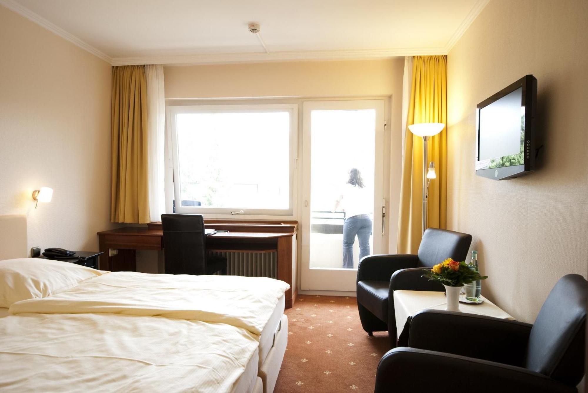 Standard Single Room,1219299931:JPEG