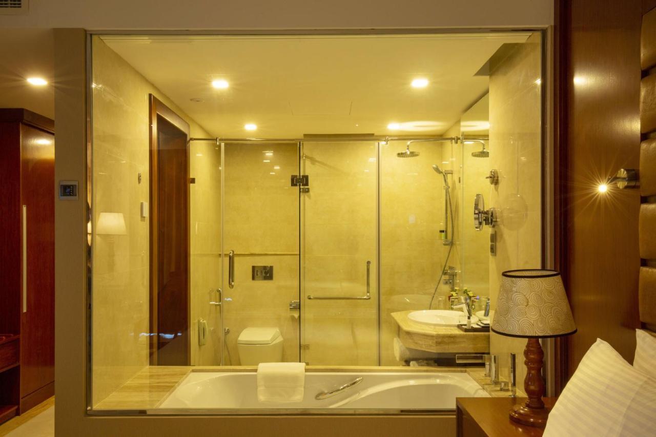 Signature Sea View King Room with Complimentary City Tour & Access to Beach Lounge