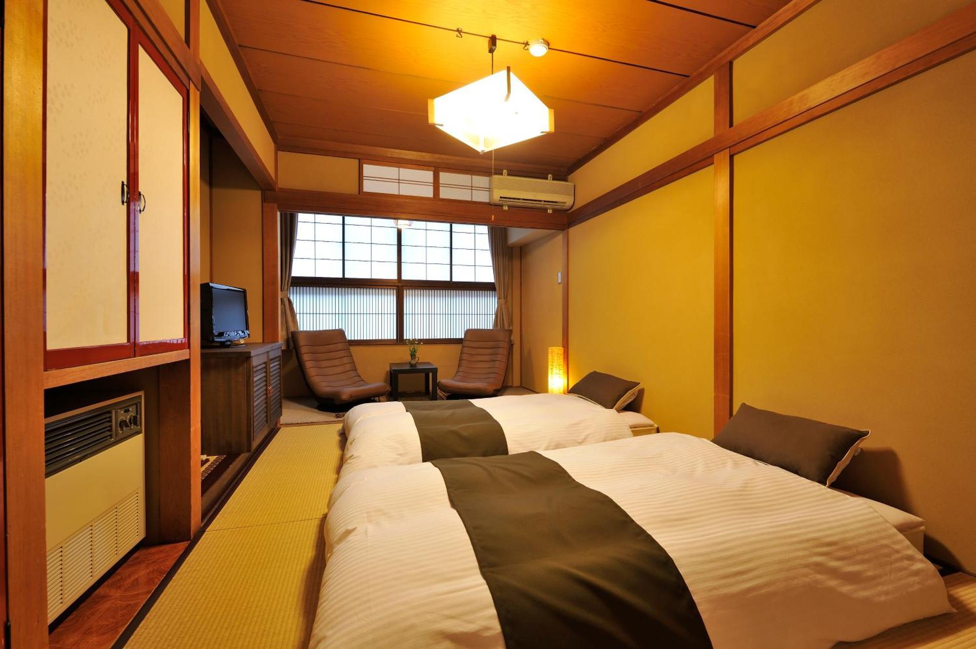 Superior Room with Tatami Area and Private Bathroom and Private Toilet  - Non Smoking,698438940:JPEG