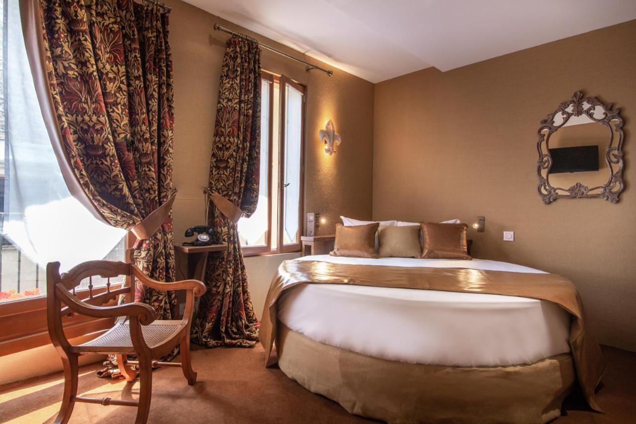 Tweepersoonskamer met een Rond Bed