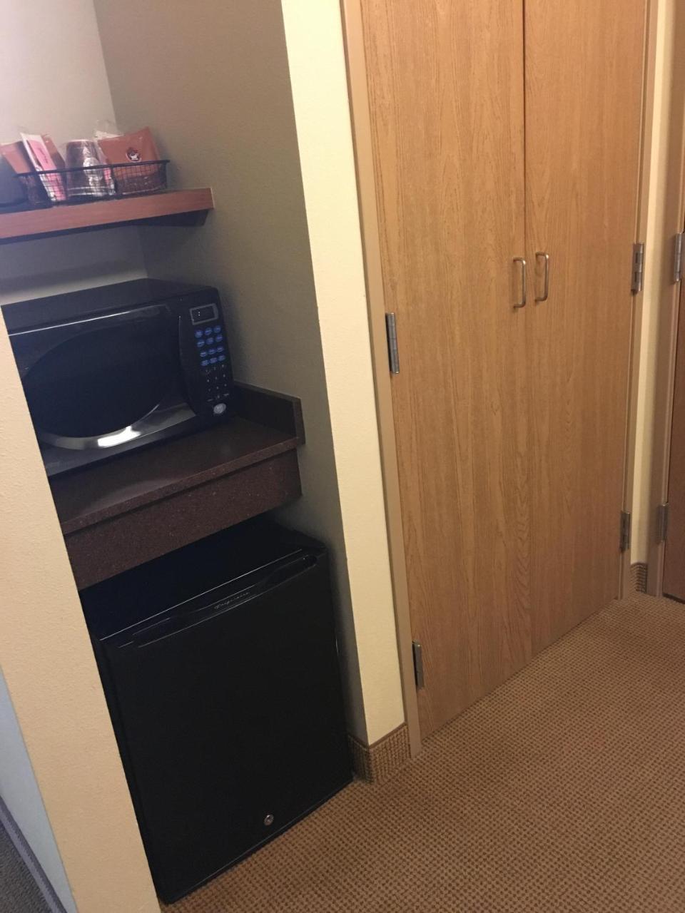 Premier King Studio Suite with Jetted Tub - Non-Smoking