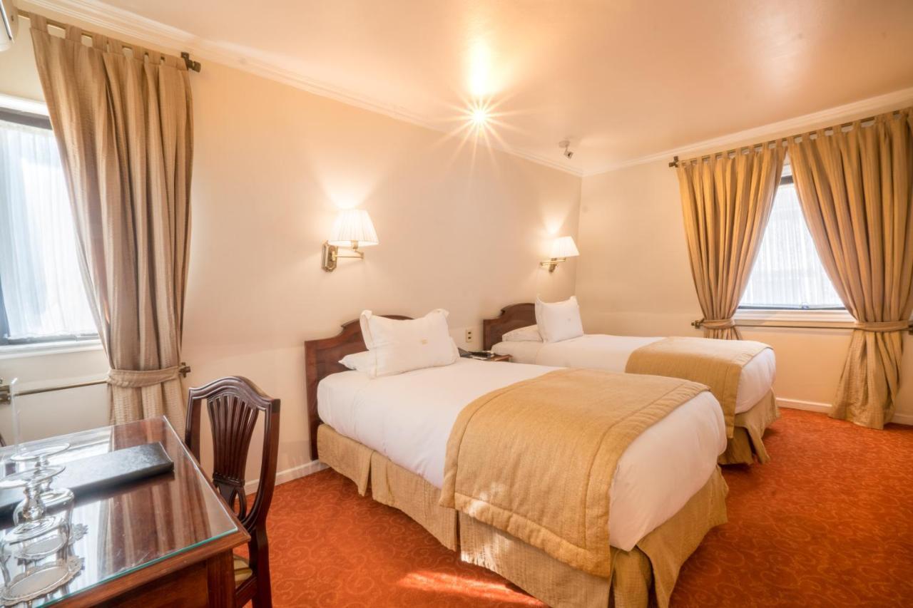 Twin Room,743935006:JPEG