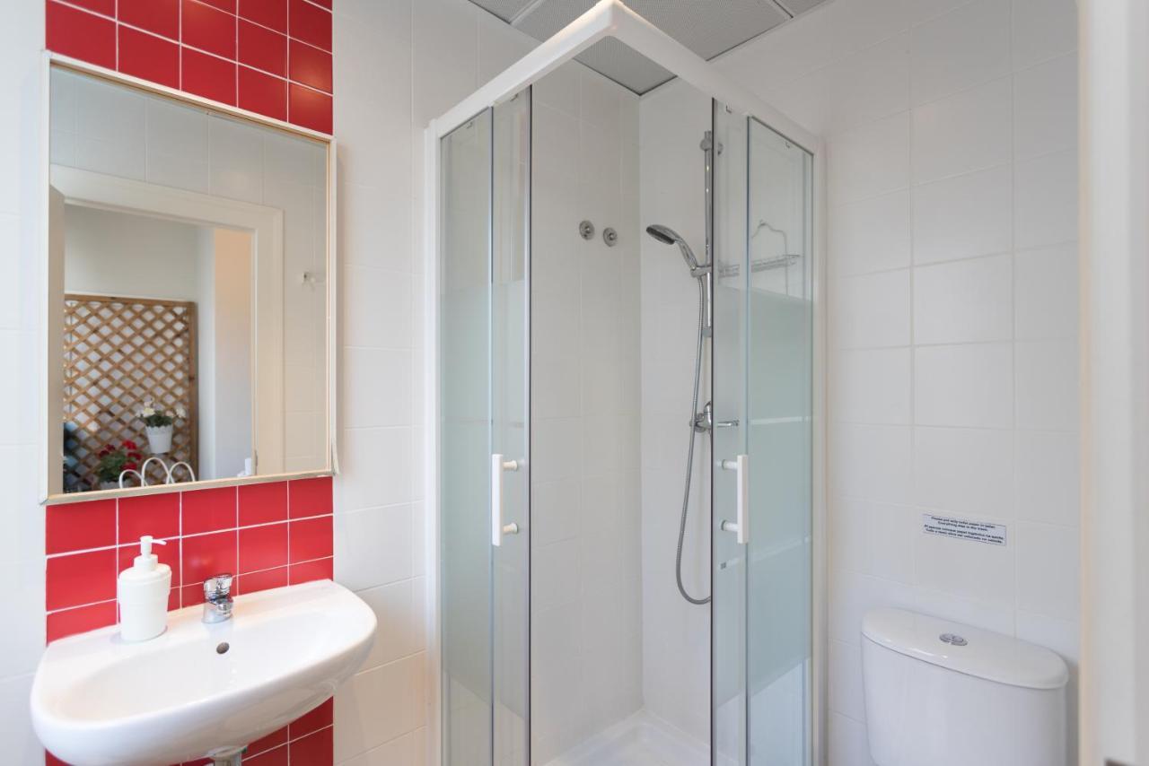 Quarto Duplo com Banheiro Privativo