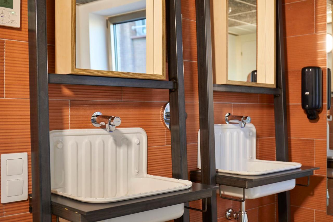 Vierpersoonskamer met Eigen Badkamer