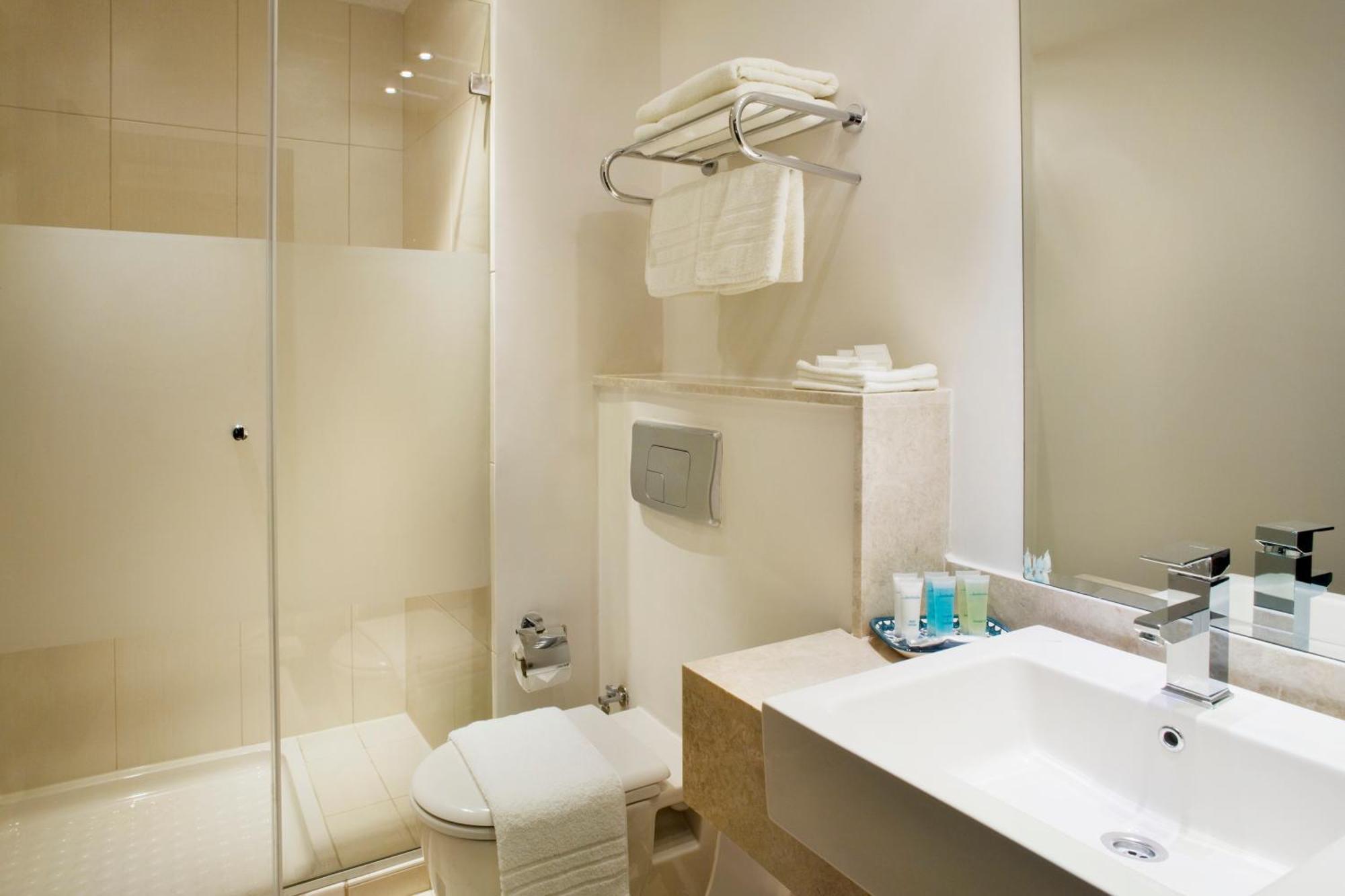 Junior Suite mit Doppelbett und Balkon