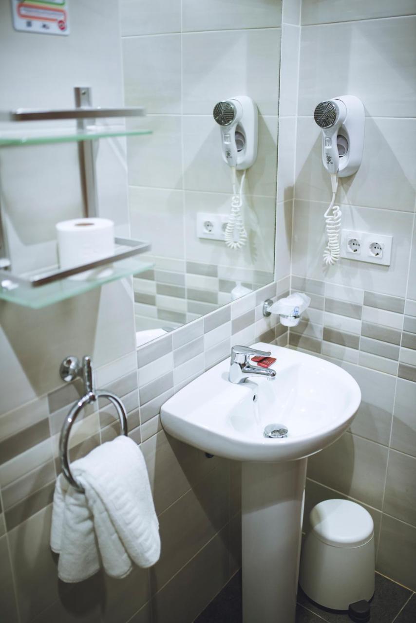 Chambre Lits Jumeaux avec Salle de Bains Privative