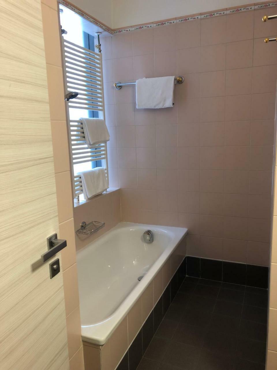 Junior Suite,780934698:JPEG