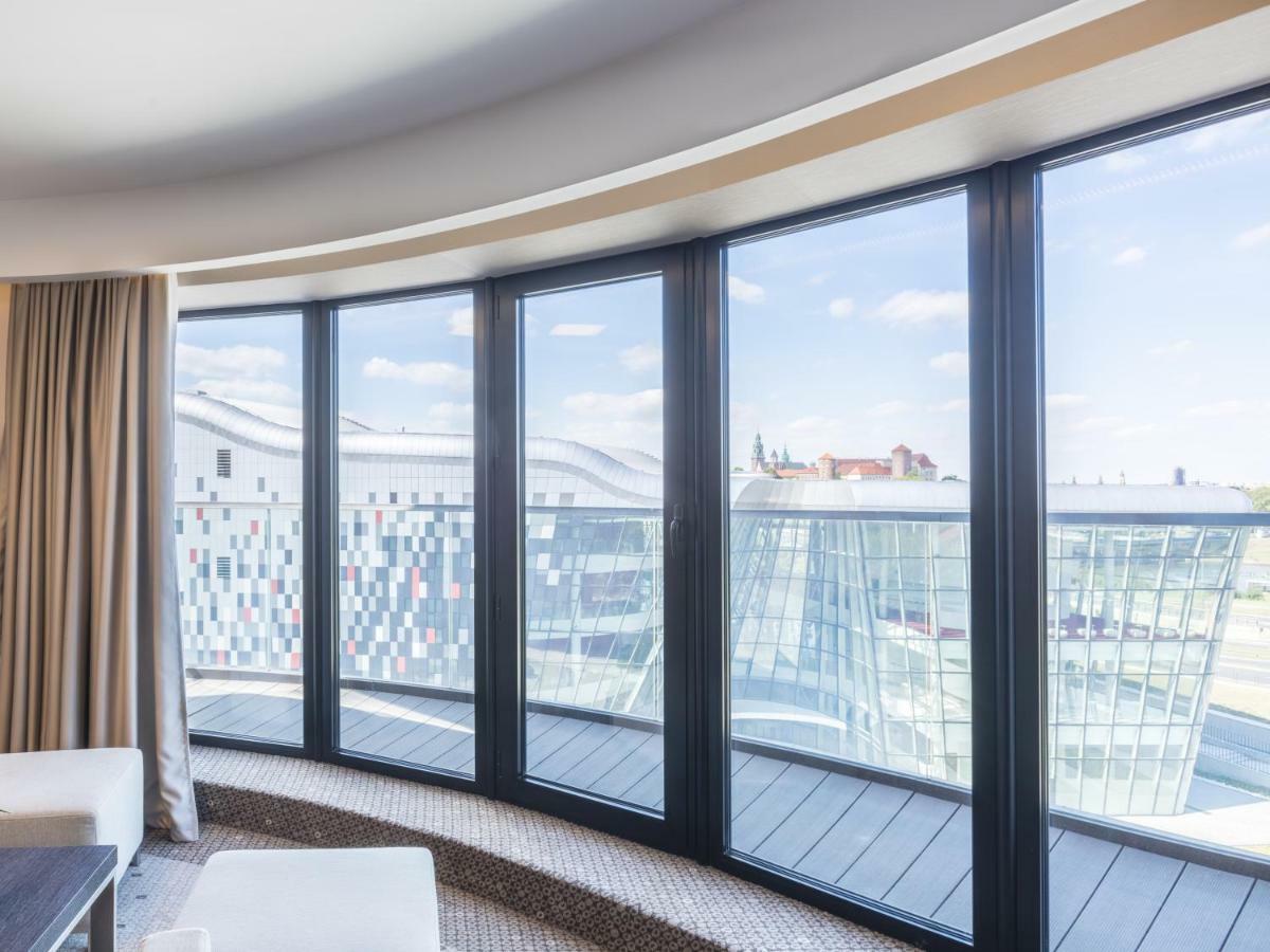 Apartment with City View