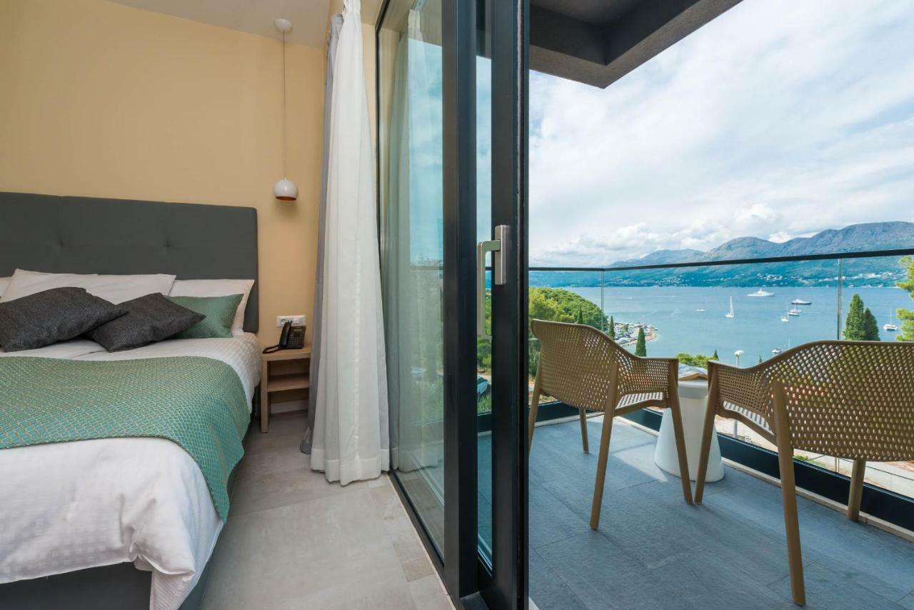 Double or Twin Room with Sea View,890114443:JPEG