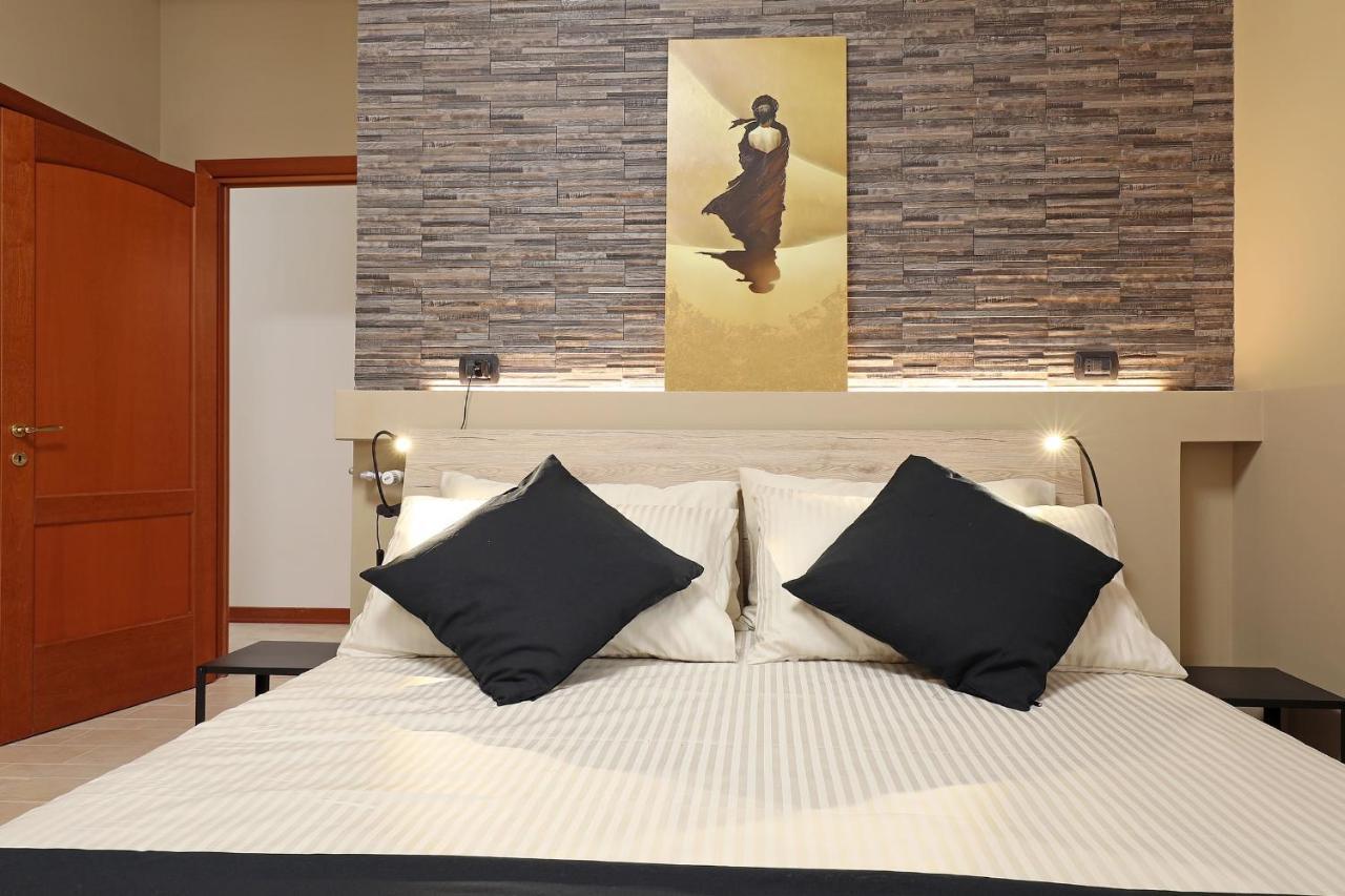 Deluxe Room,921231817:JPEG