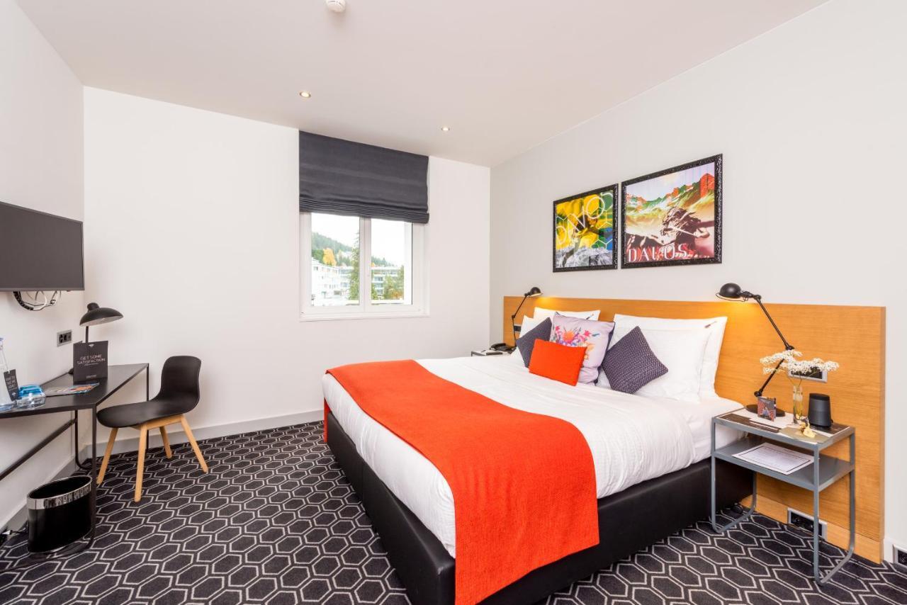 Superior Gold Kamer met Kingsize Bed