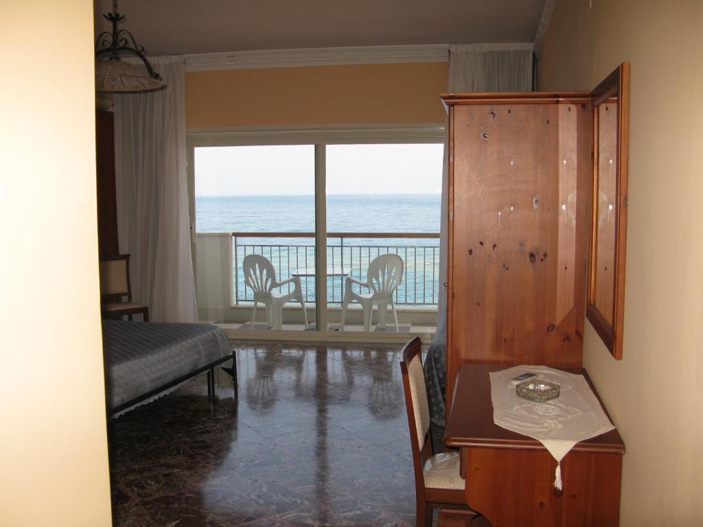 Chambre Quadruple - Vue sur Mer