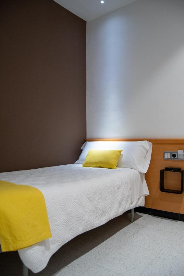 Single Room,239499609:JPEG
