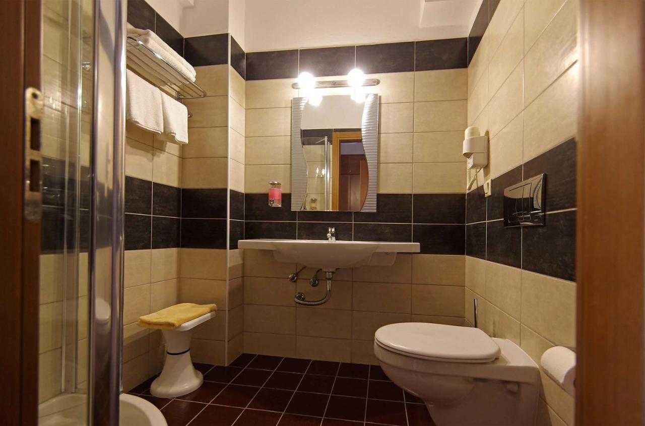 Dreibettzimmer
