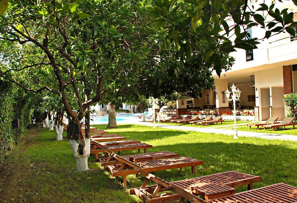 Boulevard Hotel-1