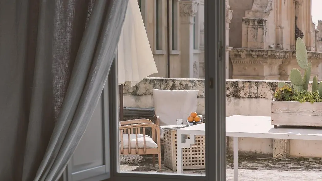 Palazzo Trigona Suites-1