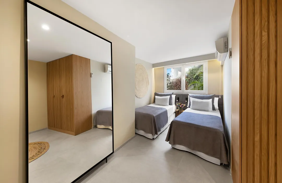 Hotel Almudaina-1