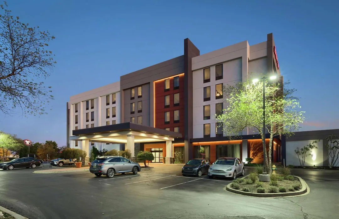 Hampton Inn Louisville Northeast-1