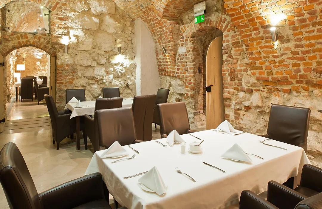 Hotel Unicus Krakow Old Town - Destigo Hotels-1